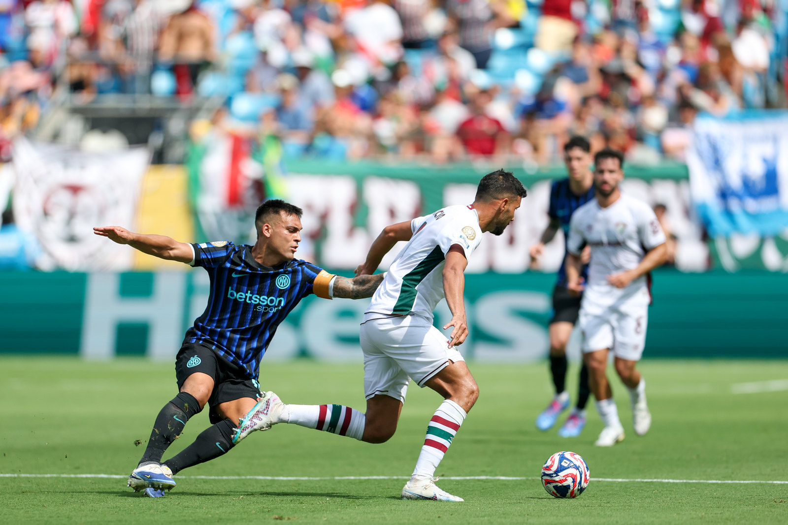 集结日体能课后，国际米兰再遭质疑备战亚冠，信心回归，高层口径保持一致